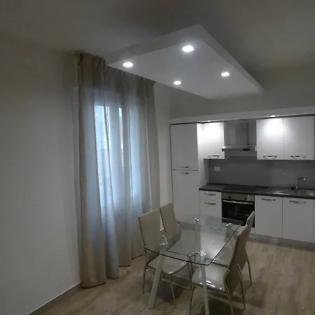 Apartment 5 Terre Station