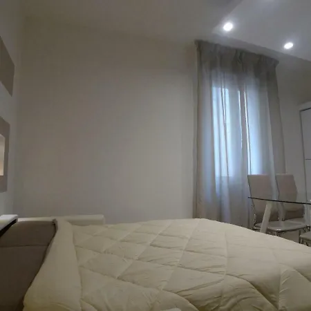 Apartment 5 Terre Station